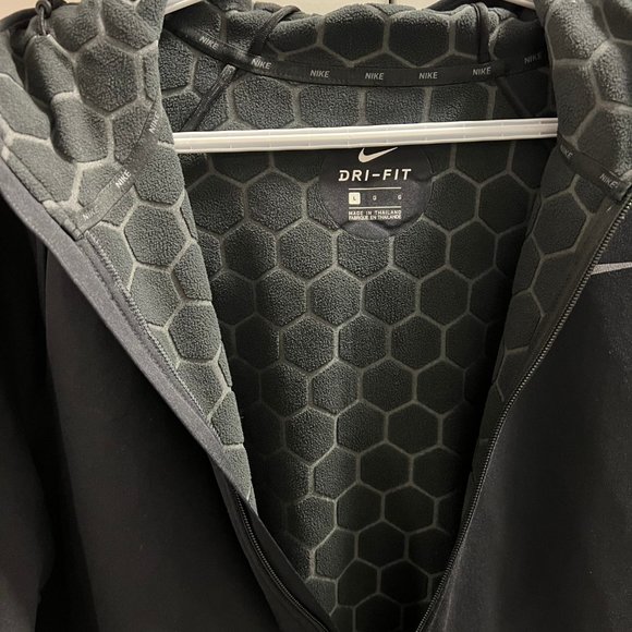 NIKE THERMA-SPHERE MAX JACKET - Picture 2 of 4